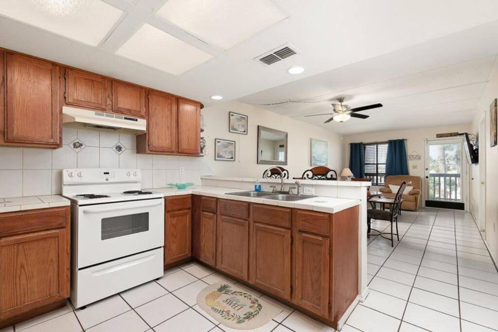 2 Bed 2 Bath Condo By Beach With Resort Pool South Padre Island Exterior foto